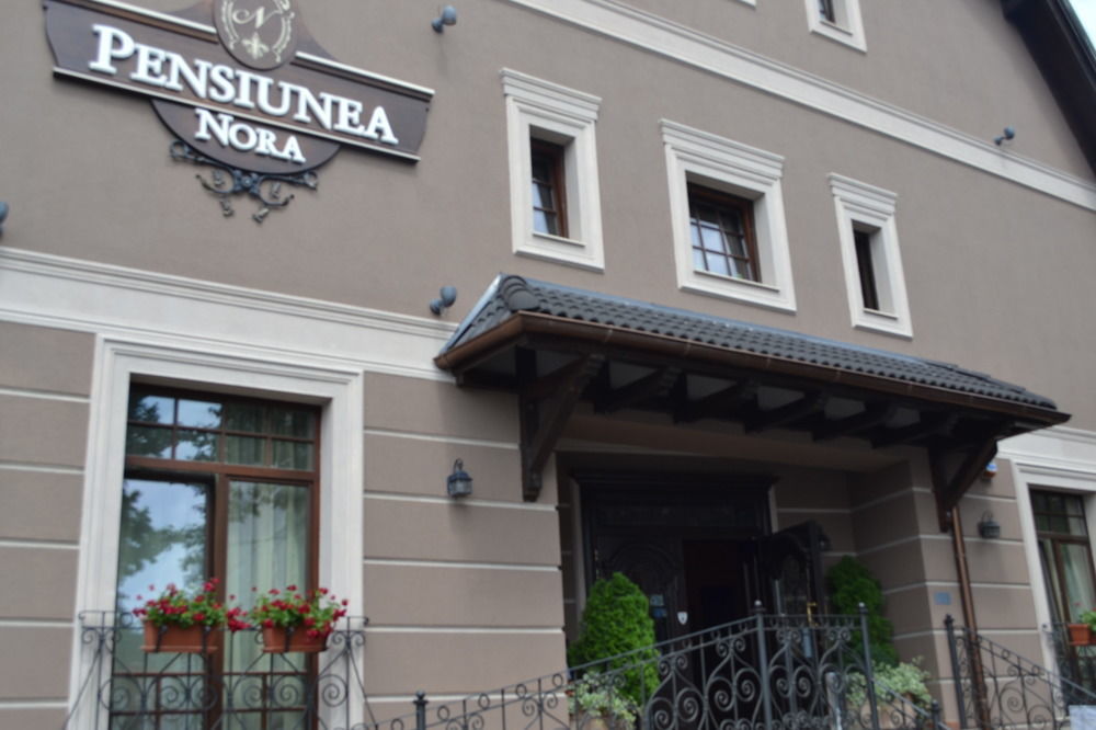 Pensiunea Nora Timişoara Extérieur photo